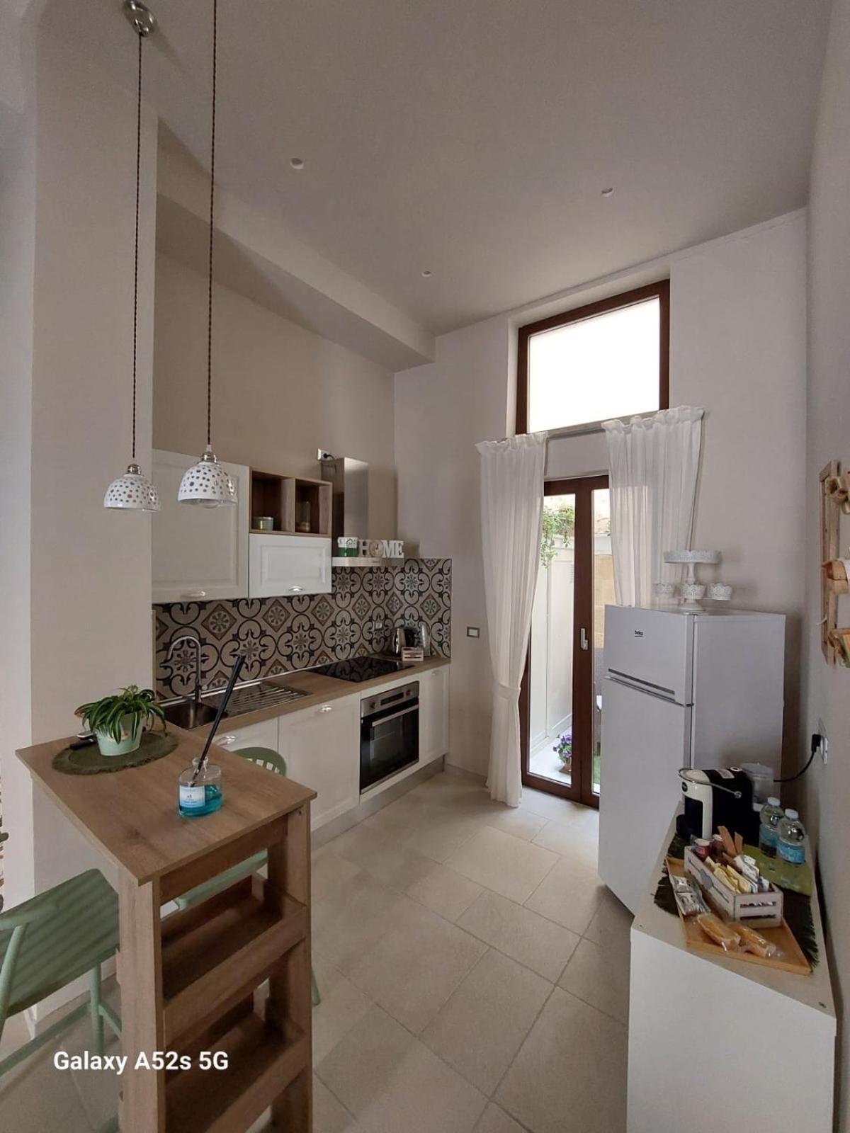 Appartement Happynesshouse_Locazione Turistica à Trani Extérieur photo