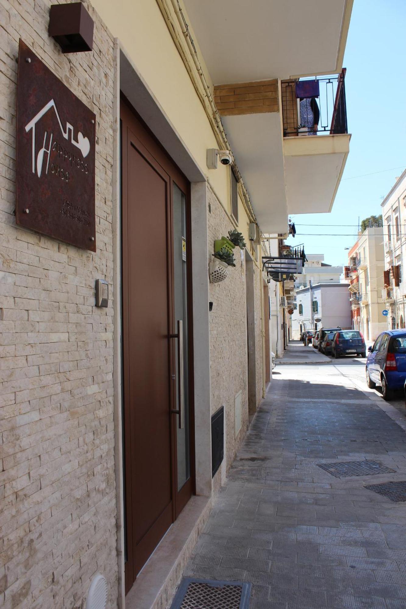 Appartement Happynesshouse_Locazione Turistica à Trani Extérieur photo
